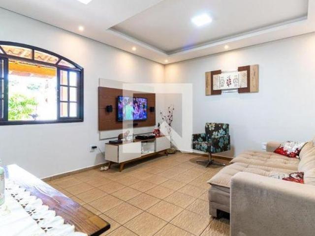 Casa à Venda Jardim Maria Rita, 3 Quartos, 200 m² São Paulo