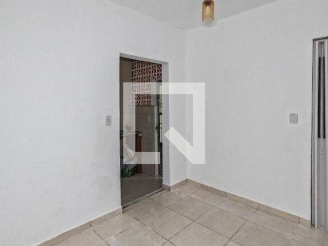 Casa à Venda Jardim Marisa, 1 Quarto, 40 m2