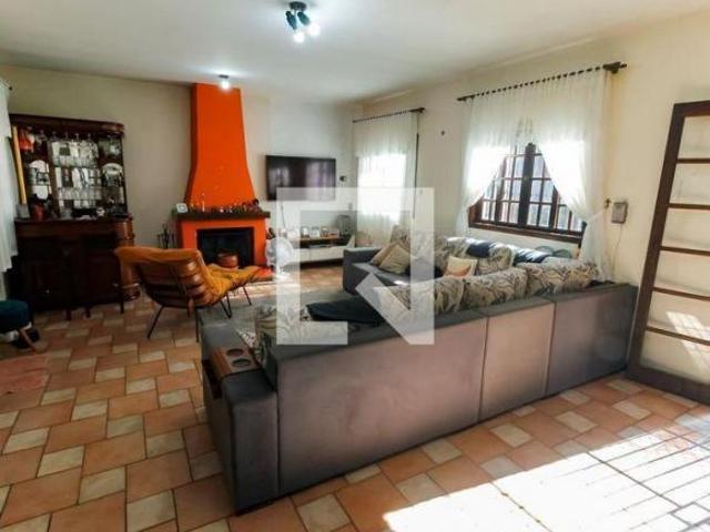 Casa à Venda Jardim Mirna, 3 Quartos, 234 m² Taboão da Serra
