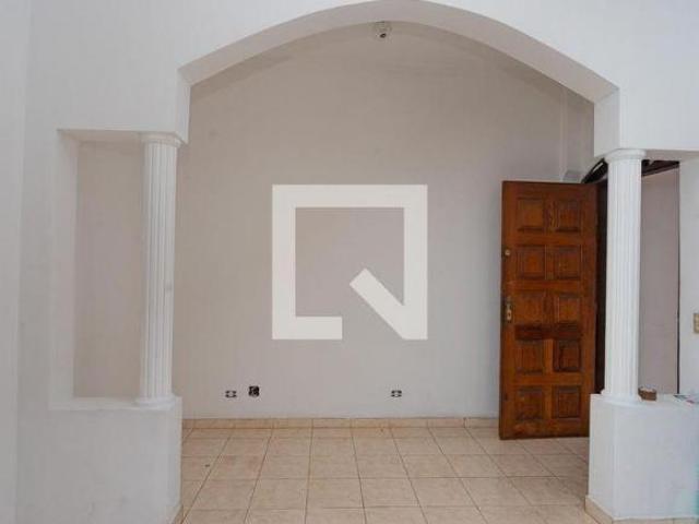 Casa à Venda Jardim Miriam, 3 Quartos, 200 m² São Paulo