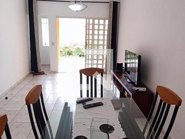 Casa à Venda Jardim Nadir, 2 Quartos, 200 m2