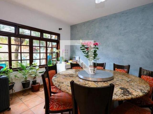 Casa à Venda Jardim Oliveiras, 5 Quartos, 420 m² Taboão da Serra