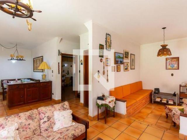 Casa à Venda Jardim Avelino, 6 Quartos, 216 m2