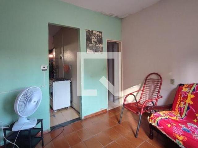 Casa à Venda Jardim Andorinhas, 2 Quartos, 143 m2