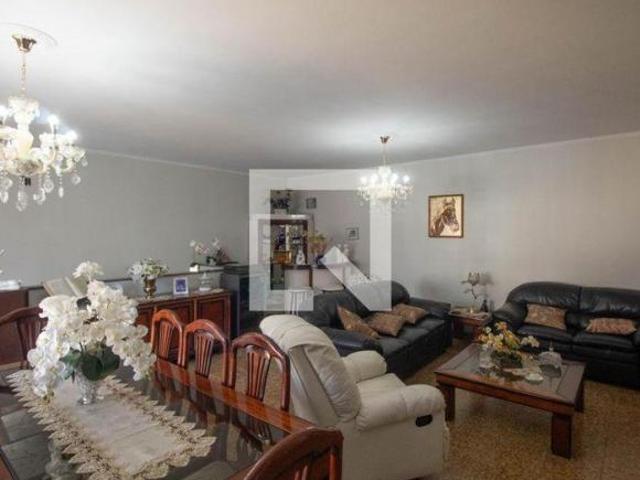 Casa à Venda Jardim Brasil, 3 Quartos, 296 m² São Paulo