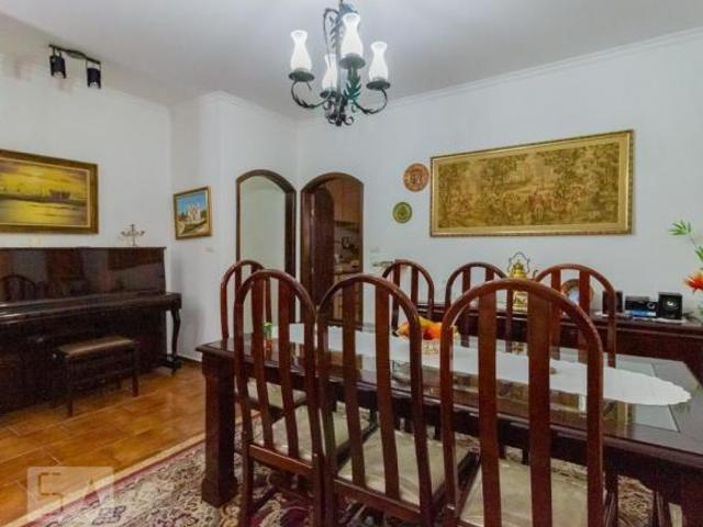 Casa à Venda Jardim Campo Grande, 3 Quartos, 200 m2