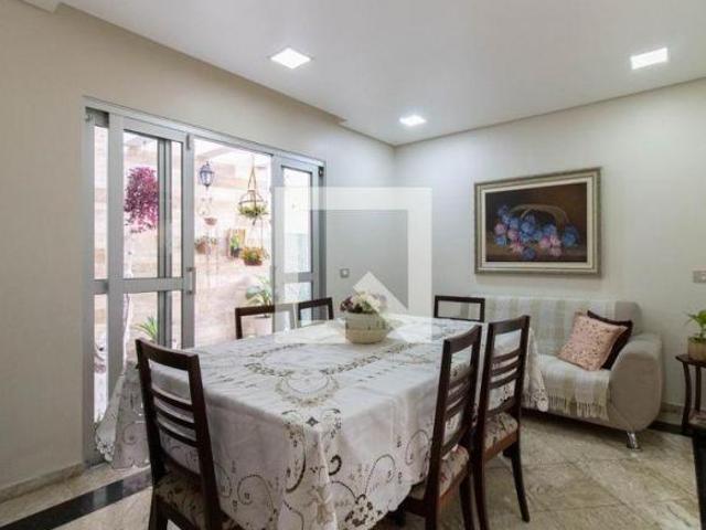 Casa à Venda Jardim Cocaia, 3 Quartos, 350 m² Guarulhos