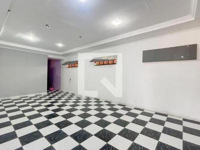 Casa à Venda Jardim Elvira, 6 Quartos, 250 m² Osasco