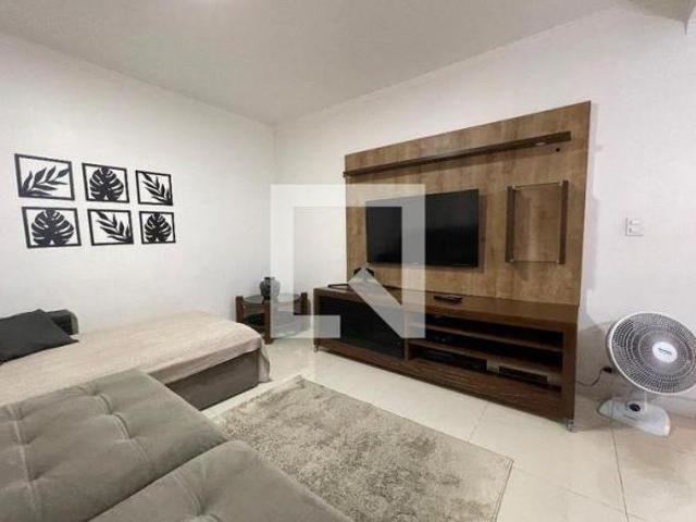 Casa à Venda Jardim Éster Yolanda, 3 Quartos, 250 m² São Paulo