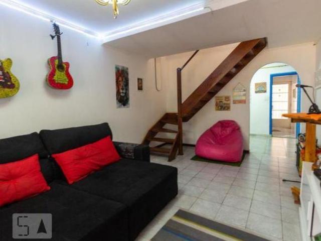 Casa à Venda Jardim Éster Yolanda, 2 Quartos, 100 m² São Paulo