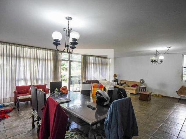 Casa à Venda Jardim Guedala, 4 Quartos, 300 m² São Paulo