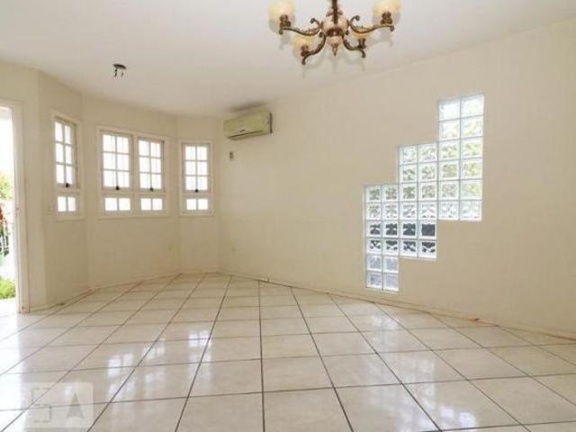 Casa à Venda Jardim Itu Sabará, 4 Quartos, 180 m² Porto Alegre
