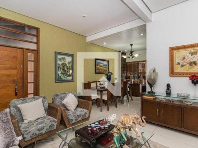 Casa à Venda Jardim Lindóia, 3 Quartos, 300 m² Porto Alegre