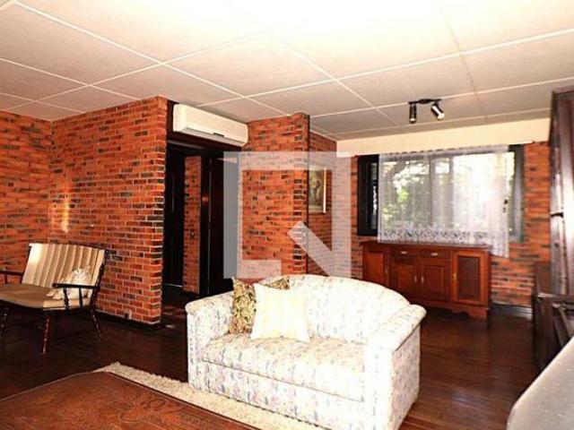 Casa à Venda Jardim Lindóia, 5 Quartos, 338 m² Porto Alegre