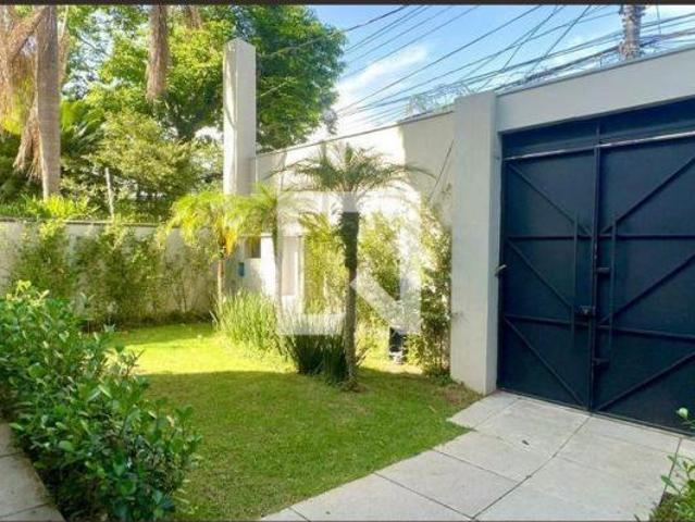 Casa à Venda Jardim Paulista, 6 Quartos, 600 m² São Paulo