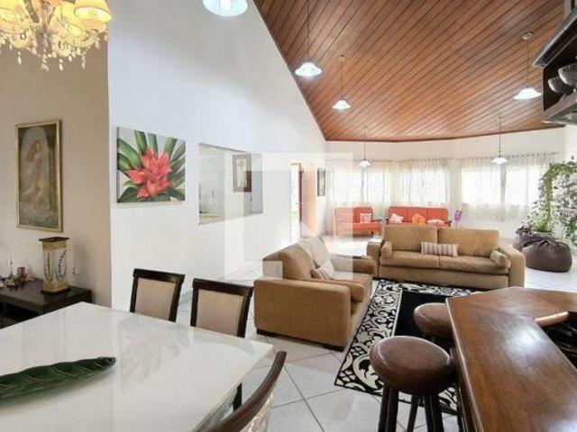 Casa à Venda Jardim Samambaia, 4 Quartos, 590 m² Jundiaí