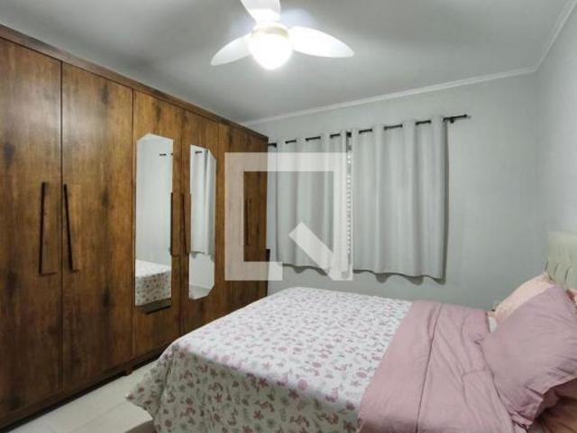 Casa à Venda Jardim Samambaia, 2 Quartos, 280 m2