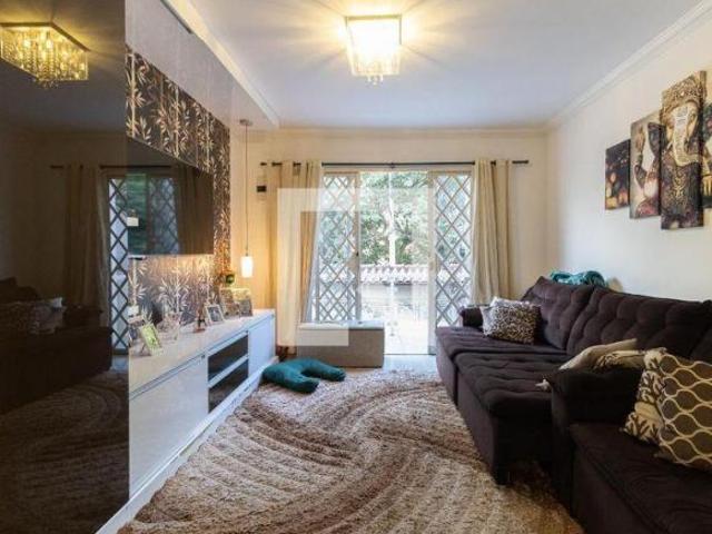 Casa à Venda Jardim Santa Emília, 3 Quartos, 130 m² São Paulo
