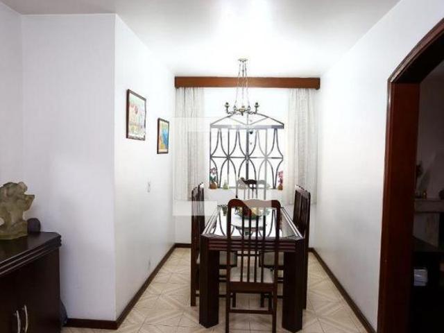 Casa à Venda Jardim Taboão, 3 Quartos, 220 m² São Paulo