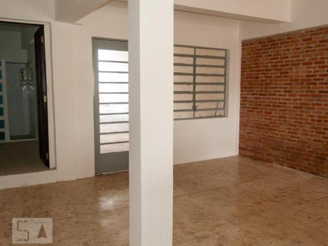 Casa à Venda Jardim Teresa, 4 Quartos, 300 m² São Paulo