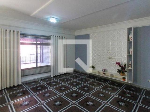 Casa à Venda Jardim Teresa, 3 Quartos, 183 m² São Paulo