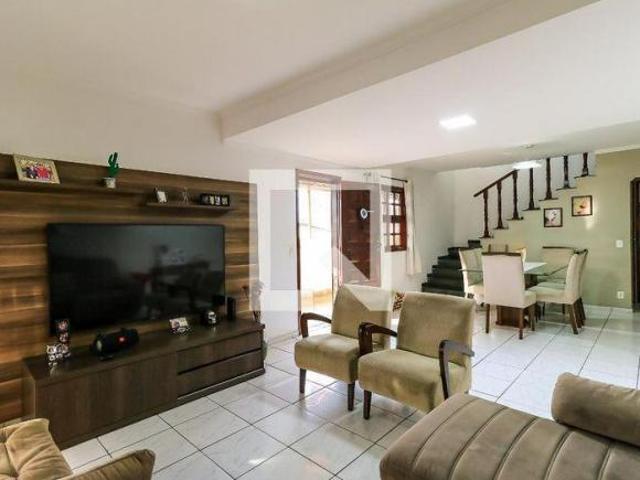 Casa à Venda Jardim Umarizal, 3 Quartos, 125 m² São Paulo