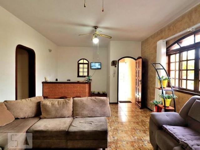 Casa à Venda Jardim, 3 Quartos, 300 m² Santo André
