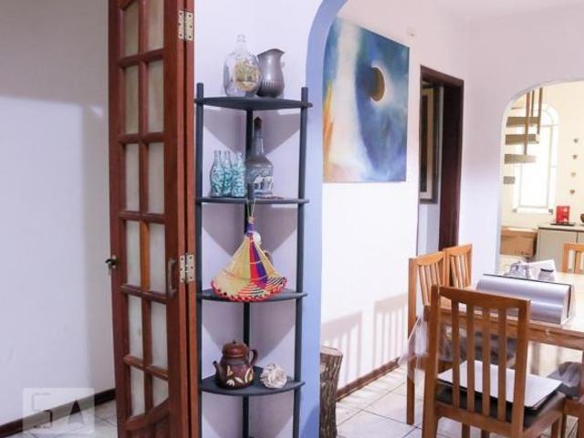 Casa à Venda Jurubatuba, 4 Quartos, 180 m² São Paulo