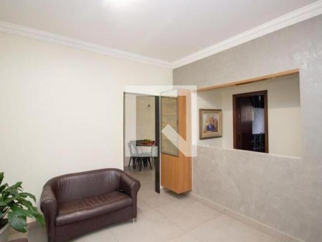 Casa à Venda Oitis, 3 Quartos, 232 m² Contagem