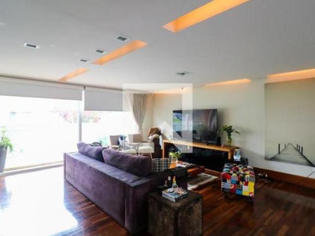 Casa à Venda Olímpico, 3 Quartos, 380 m² São Caetano do Sul
