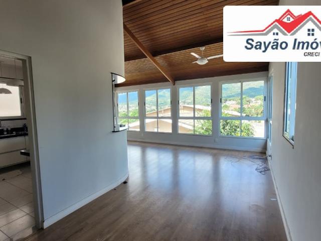Casa à Venda ou para Locação em Atibaia – Vista para a Pedra Grande!