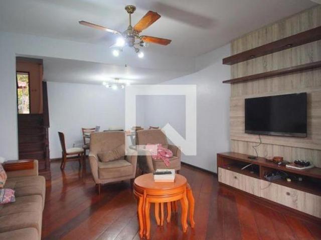 Casa à Venda Ouro Branco, 3 Quartos, 381 m² Novo Hamburgo