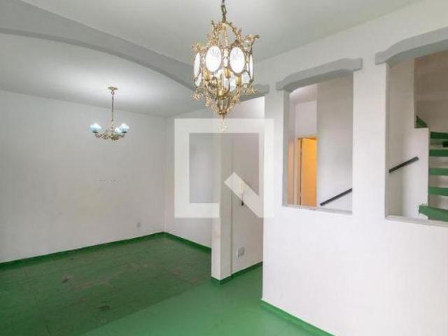 Casa à Venda Ouro Preto, 3 Quartos, 69 m² Belo Horizonte