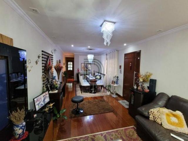 Casa á venda localizada no Jardim Bonfiglioli.