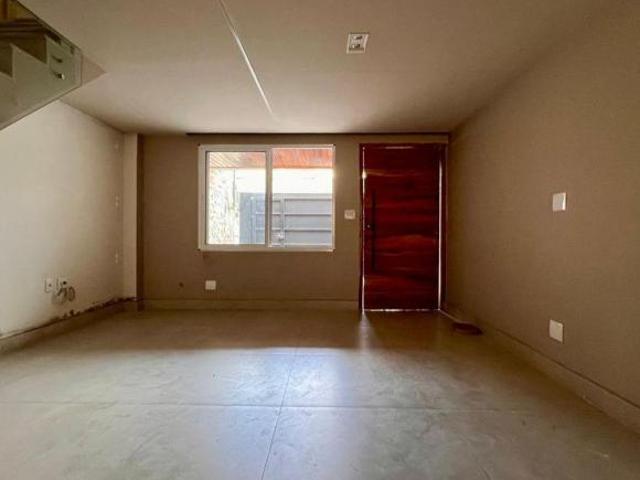 Casa à Venda Liberdade, 2 Quartos, 82 m2