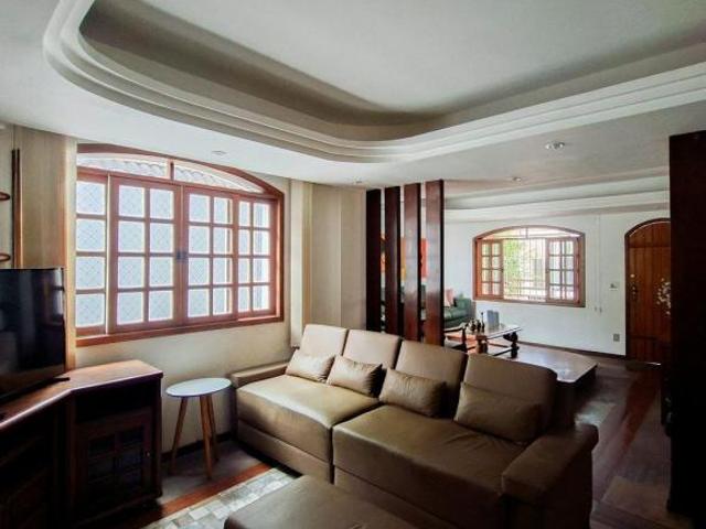 Casa à Venda Liberdade, 7 Quartos, 95 m2