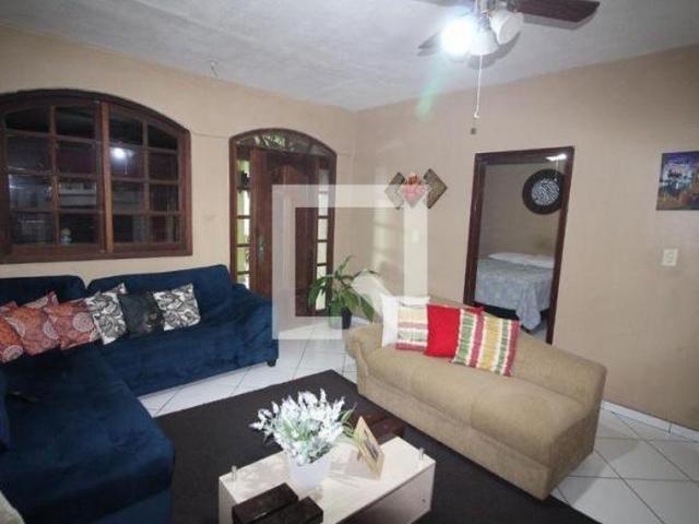 Casa à Venda Lindéia, 4 Quartos, 511 m² Contagem