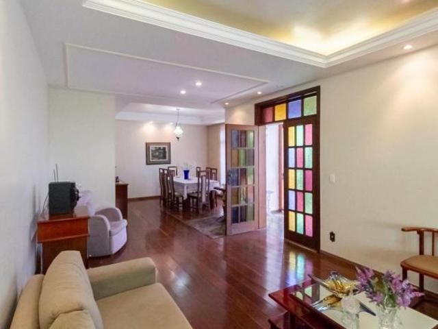 Casa à Venda Luxemburgo, 4 Quartos, 341 m2