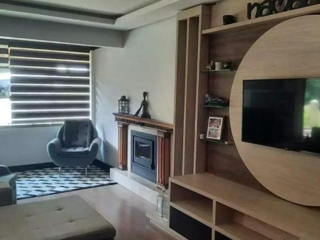CASA À VENDA MOBILIADA NO CARNIEL EM GRAMADO