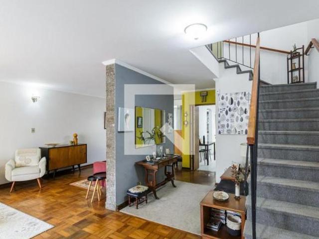 Casa à Venda Moema, 4 Quartos, 243 m2