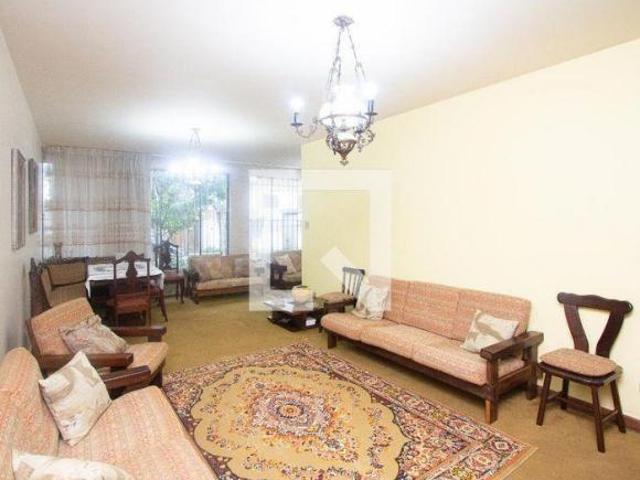 Casa à Venda Moema, 4 Quartos, 350 m² São Paulo