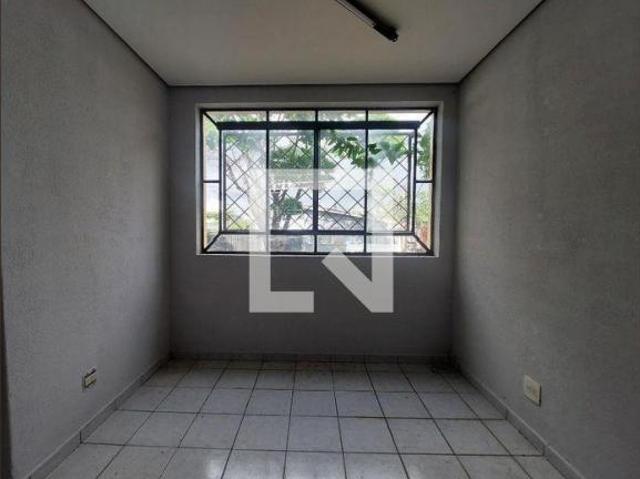Casa à Venda Moema, 5 Quartos, 230 m2