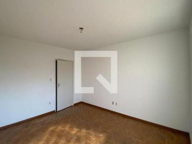 Casa à Venda Mooca, 6 Quartos, 230 m² São Paulo