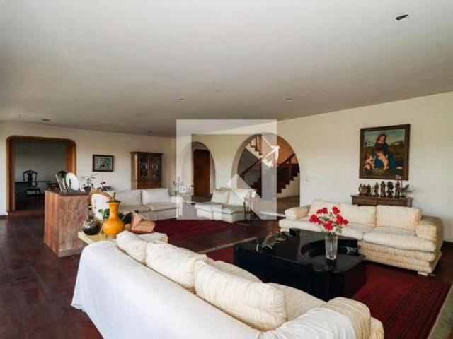 Casa à Venda Morumbi, 5 Quartos, 985 m² São Paulo