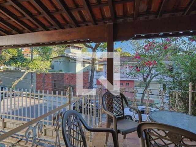 Casa à Venda Mangabeiras, 4 Quartos, 300 m² Belo Horizonte