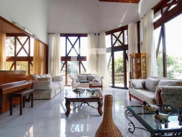 Casa à Venda Mangabeiras, 6 Quartos, 170 m2