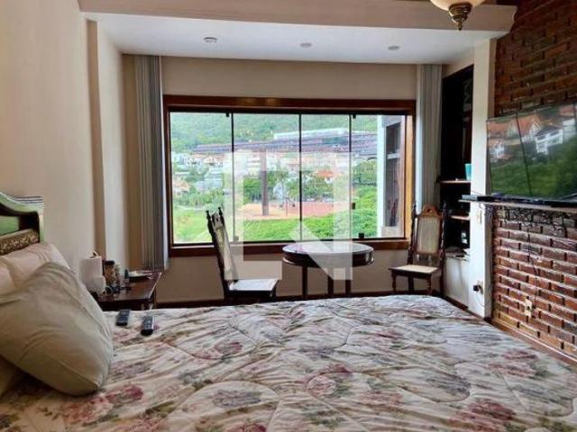 Casa à Venda Mangabeiras, 6 Quartos, 700 m² Belo Horizonte