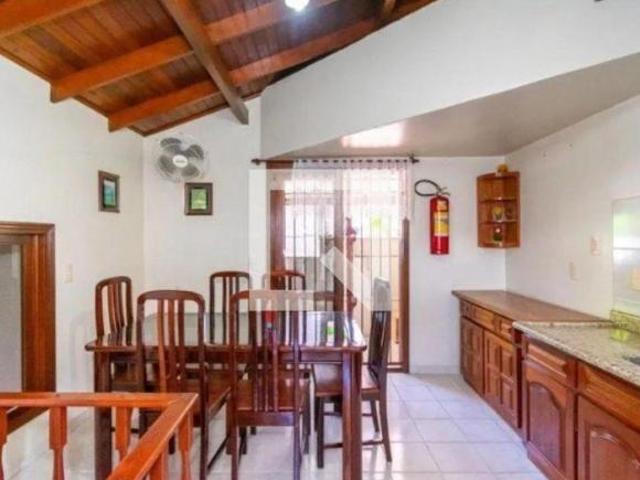 Casa à Venda Menino Deus, 4 Quartos, 216 m² Porto Alegre