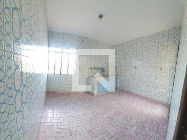Casa à Venda Milionários, 4 Quartos, 160 m² Belo Horizonte