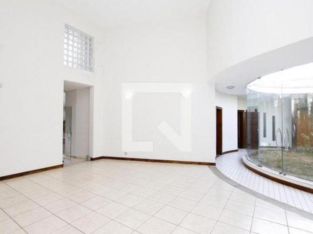 Casa à Venda Minas Brasil, 4 Quartos, 450 m² Belo Horizonte